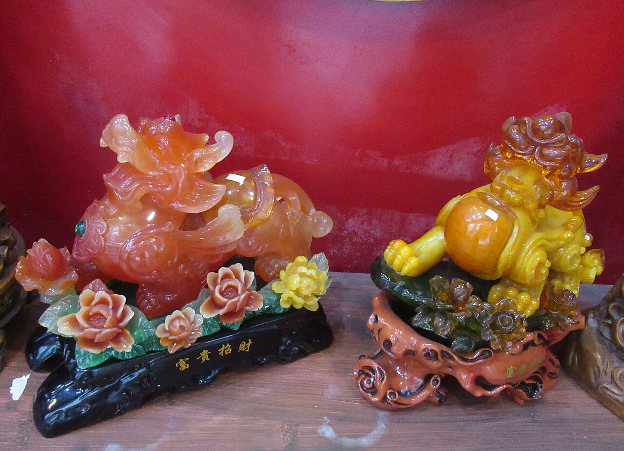 Pixiu (wealth beast) pendant — Lucky Chinatown