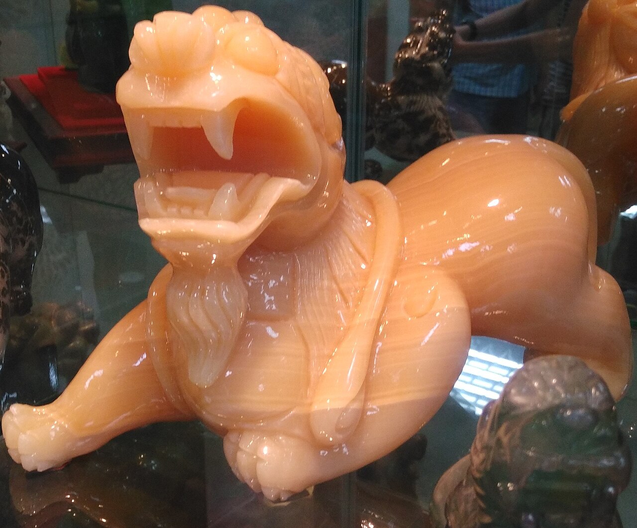 Pixiu (wealth beast) pendant — Tỳ hưu Đài Loan tại Cửa hàng Thần Thú Tỳ Hưu Đài Bắc-Bảo tàng Phong Thủy Ngũ Hành Tỳ Hưu năm 2017