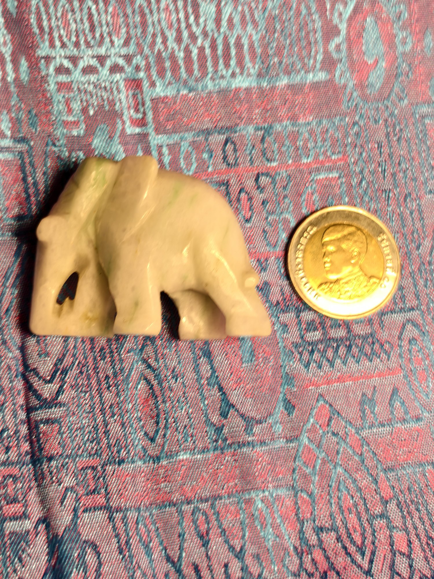 Jade elephant, photograph 1