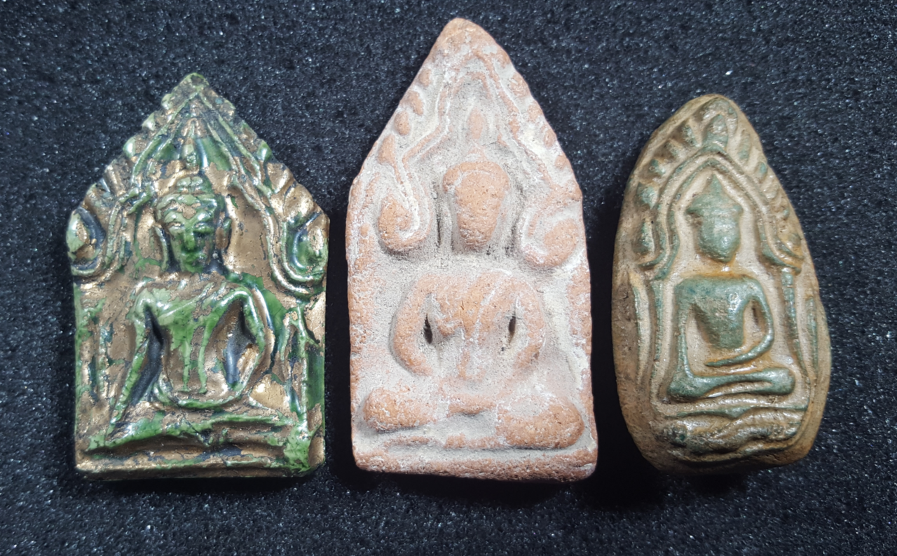 Khun Phaen tablet — Khun Paen Wat Bang Krang. Buddhist amulets from Thailand.