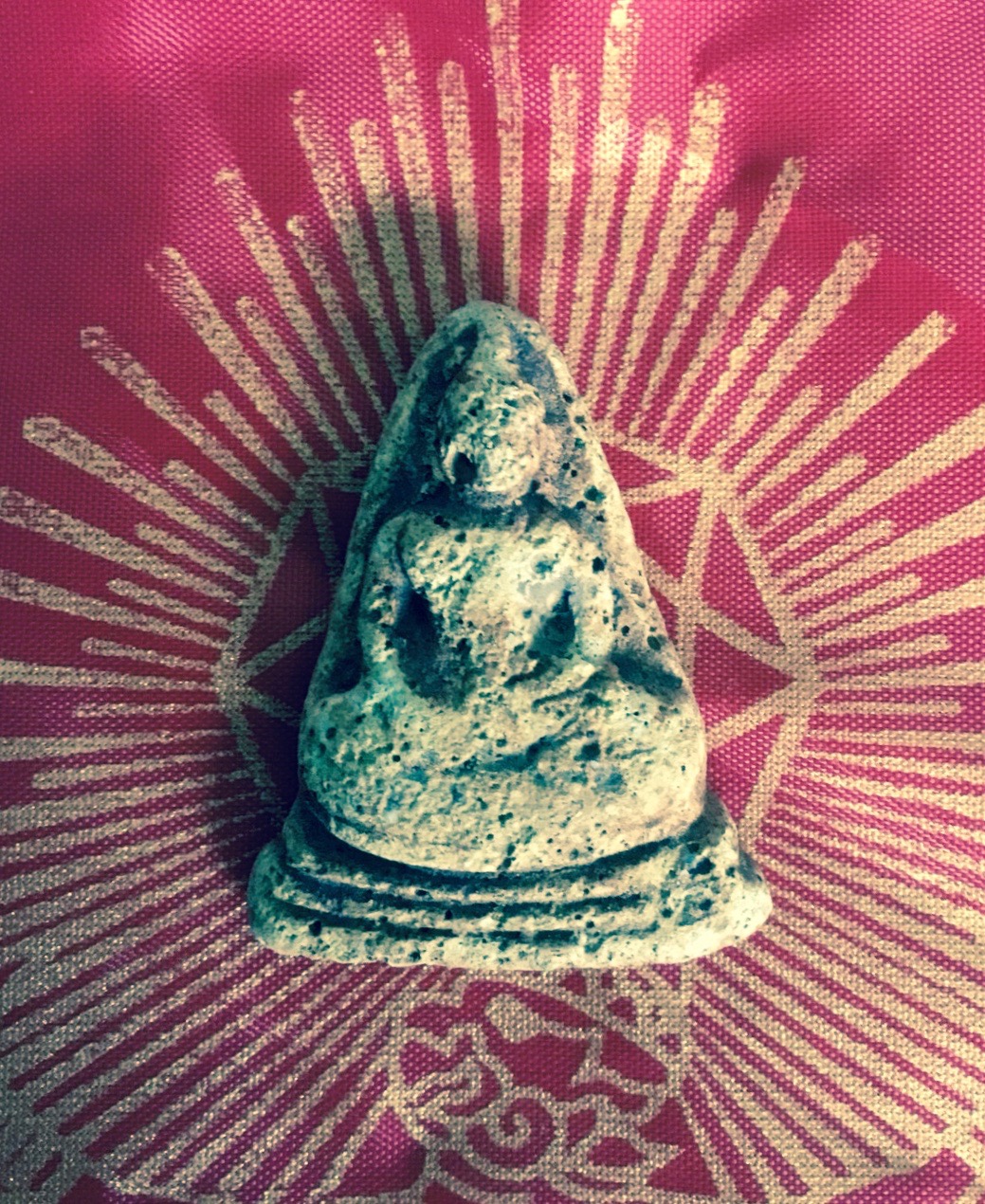 Phra Kru (cache-find amulet) — วัดกุฏีสูง ต.หัวรอ จ.พระนครศรีอยุธยา