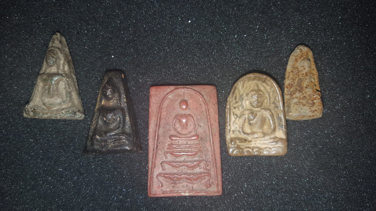 Phra Phong Suphan (Suphan Buri triangular tablet) — Benjapakee