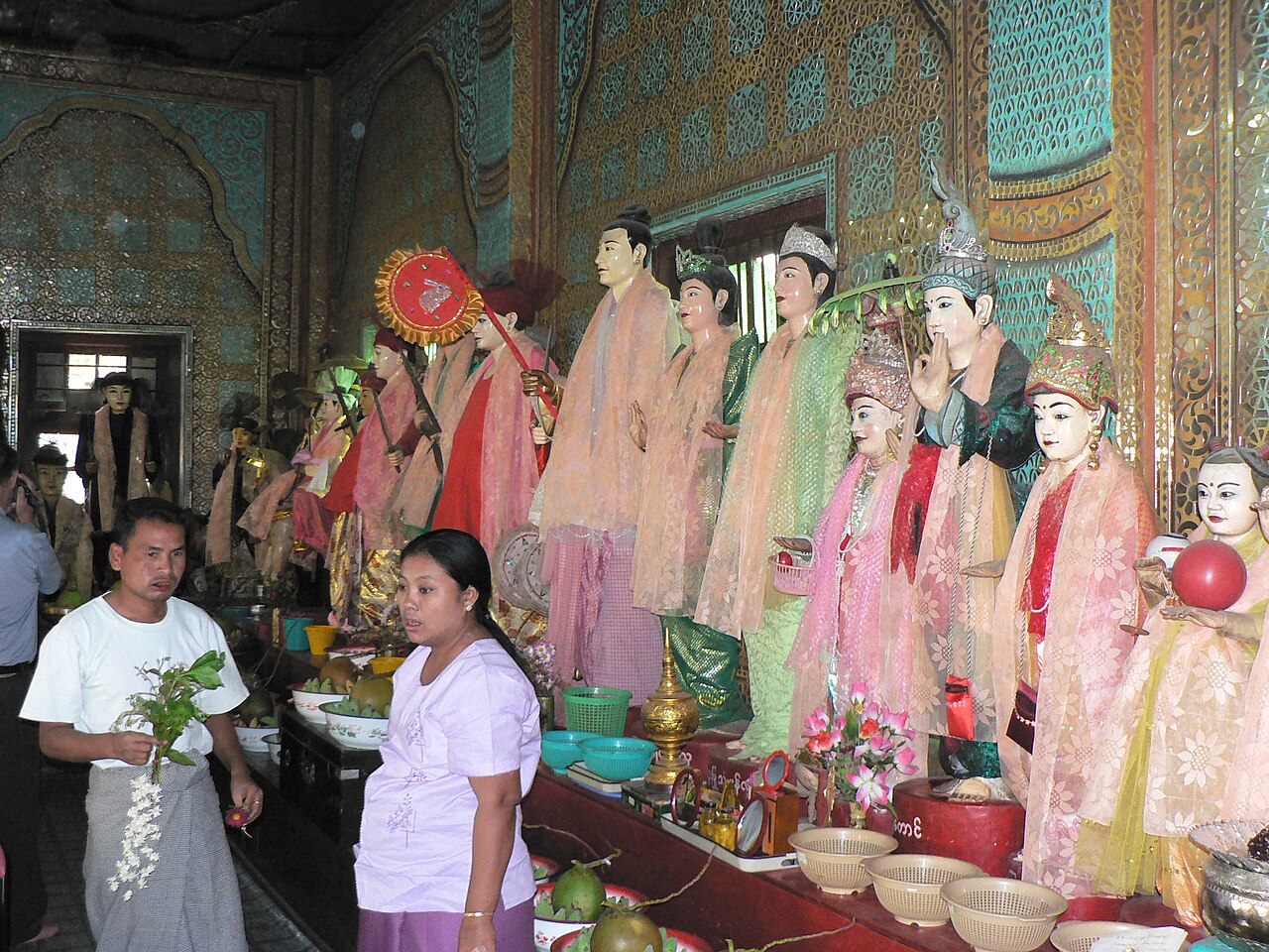 Nat figure (Burmese spirit-deity) — Nats on Mount Popa, Myammar