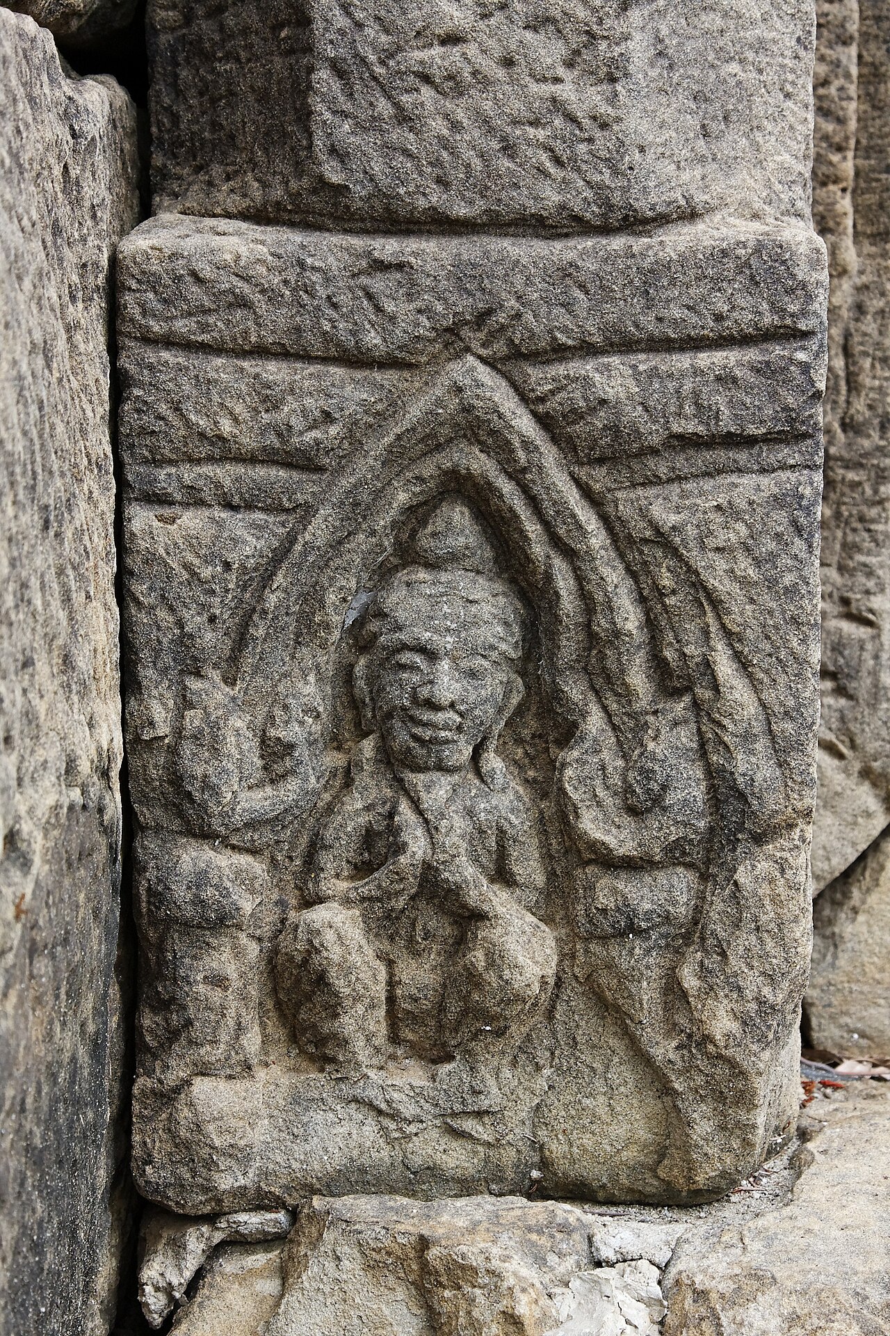 Phra Lersi figure (the hermit-teacher) — Prasat Ban Phluang, Thailand