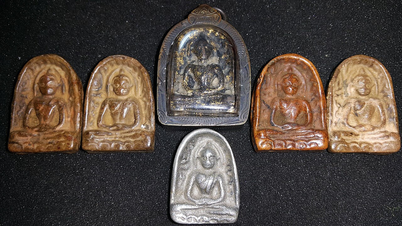 Phra Sum Ko (Kamphaeng Phet arched tablet) — Ancient Somkor