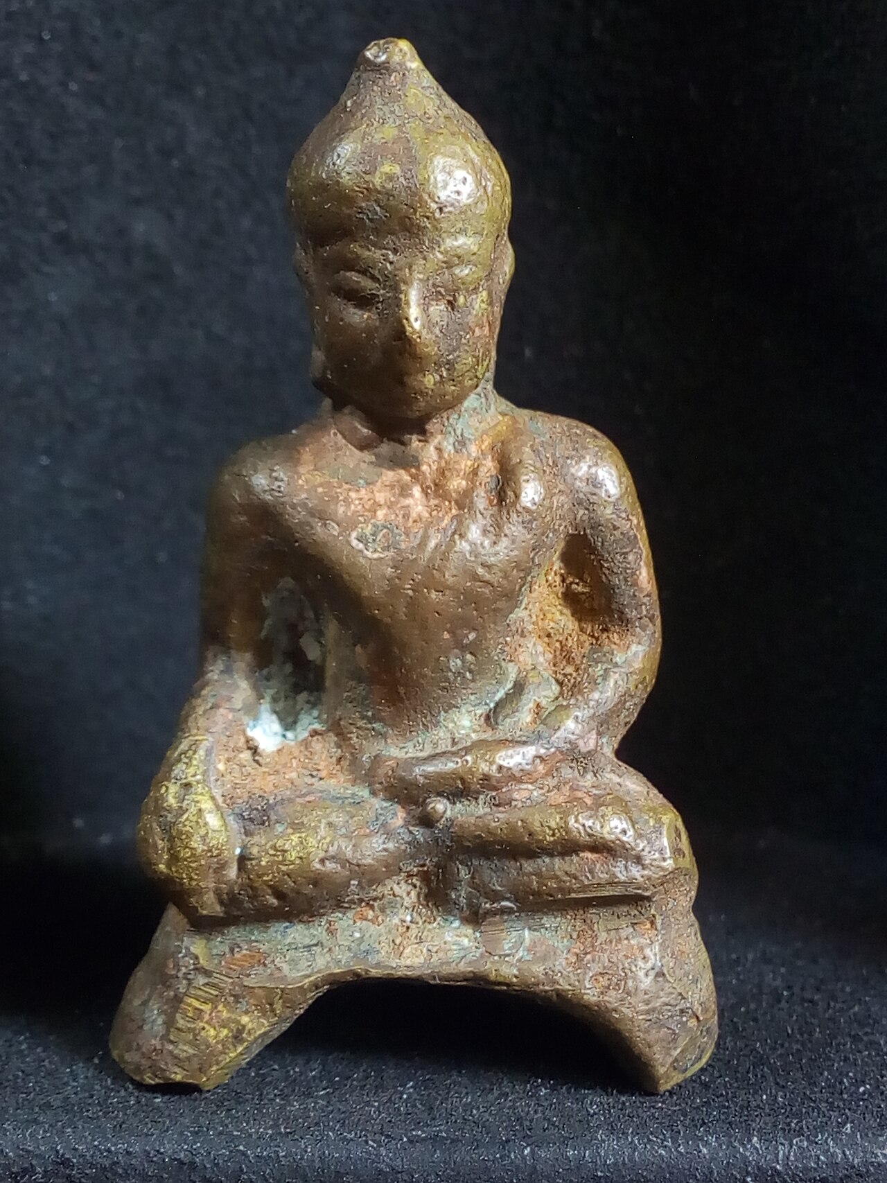 Chiang Saen (Lanna) bronze Buddha — พระสิงห์๑ เชียงแสน กรุวัดป่ายาง แตกกรุปี ๒๕๕๓ เนื้อสัมฤทธิ์ดำ