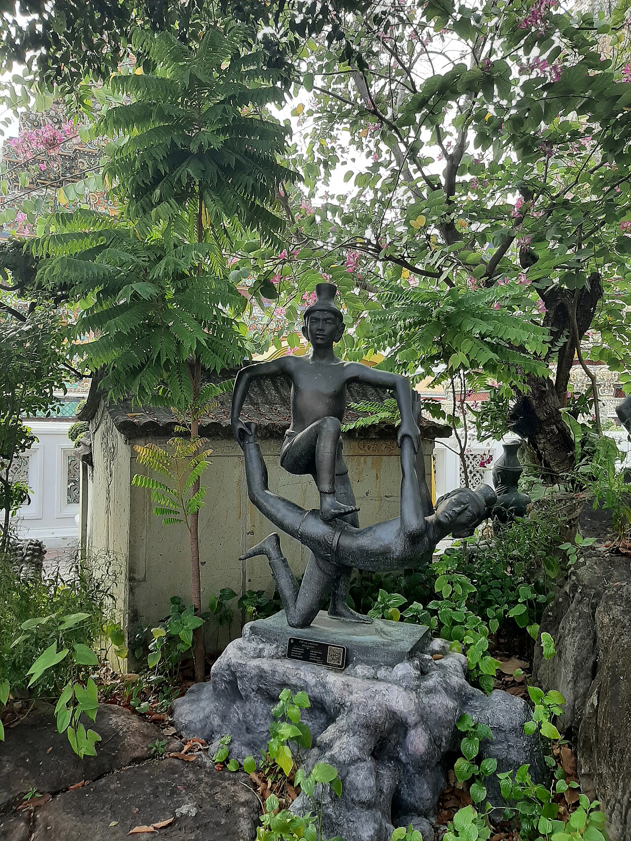 Phra Lersi figure (the hermit-teacher) — Ermites (sages / ruesis / rishis / brahmanes)