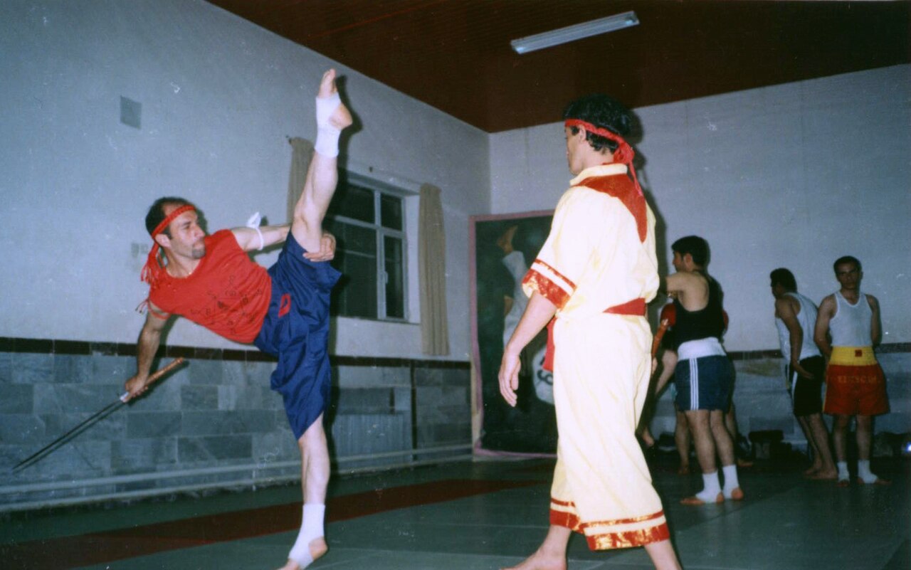 Prachiat (yantra head-cloth / armband) — F.Haidari's performing the leg kick