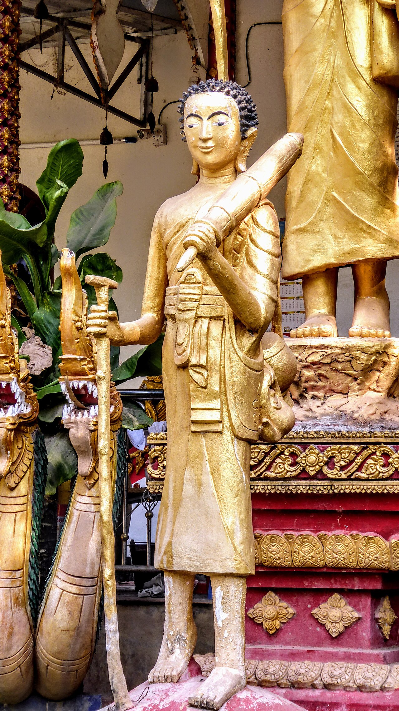 Phra Siwali (the never-hungry monk) — vat Pho Sa Wan - Vientiane - Laos
