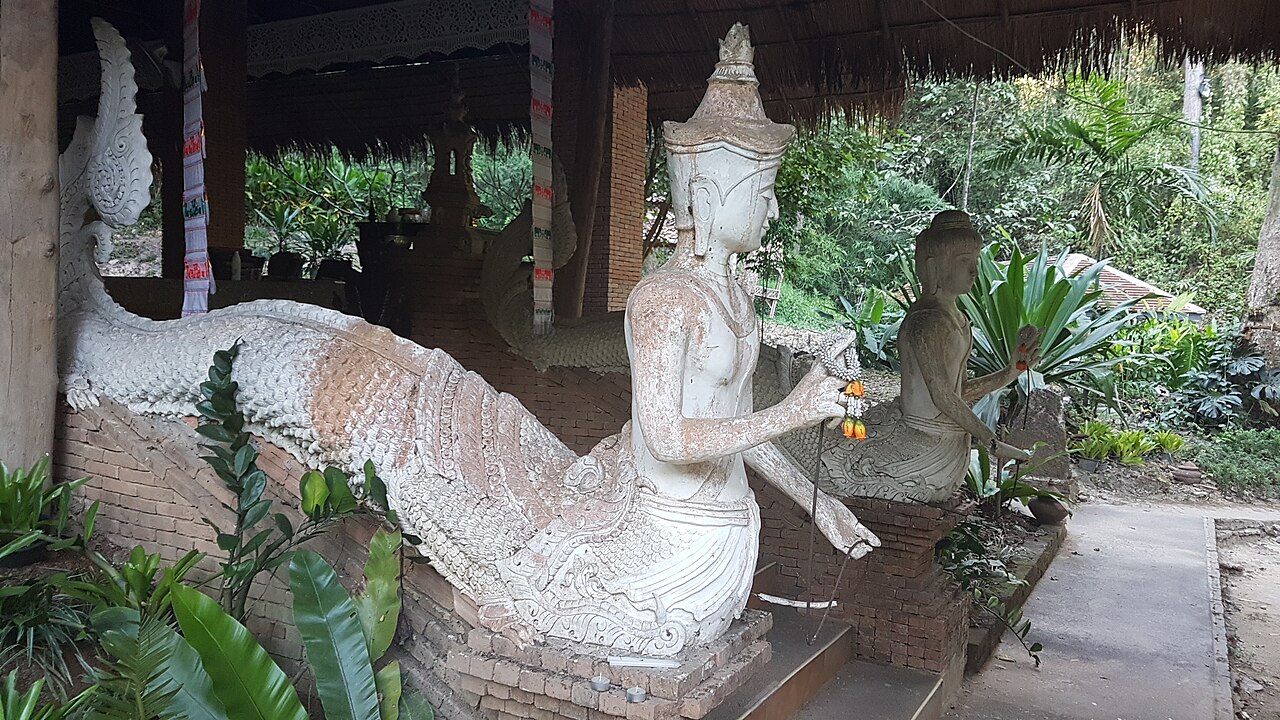 Naga pendant — Mythological creatures at Wat Sakithaka