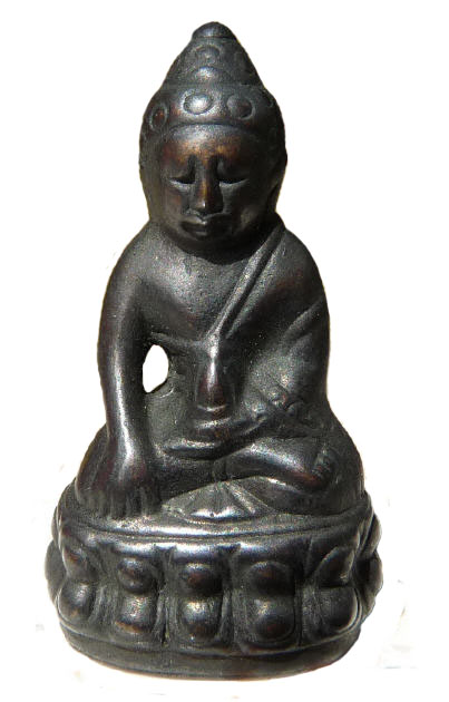 Phra Kring (rattling cast Buddha) — natachai