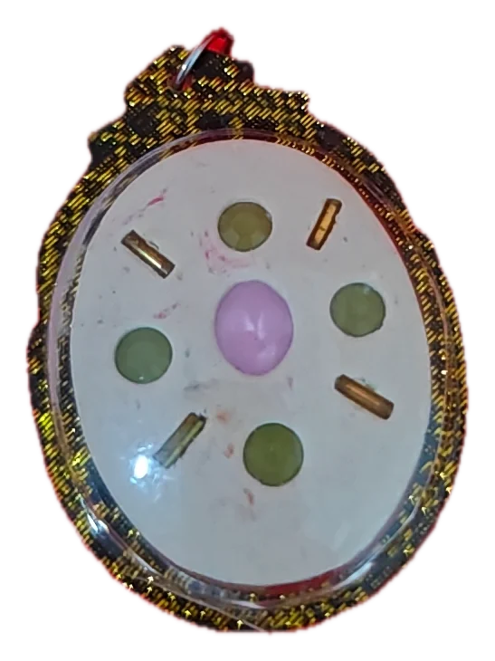 ตลับกลมฝังหิน · Round case set with stones