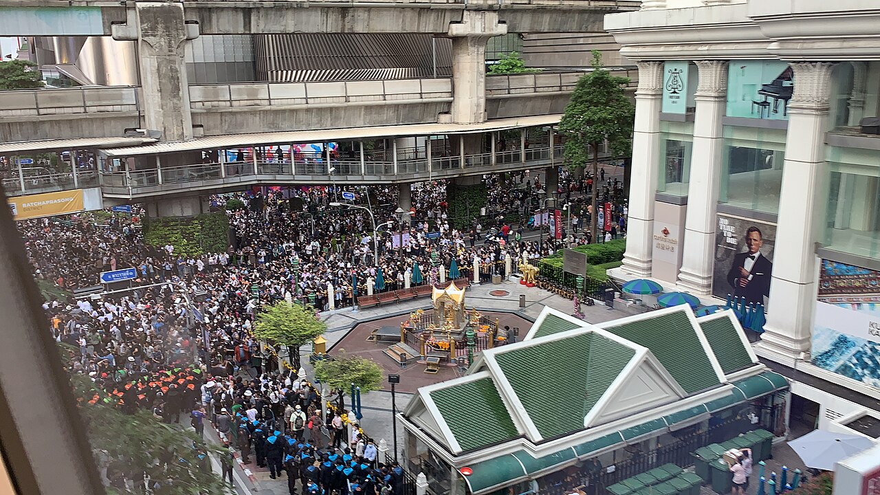 Four-faced Brahma pendant — Thai youths' protest 2020 at Ratchaprasong intersection Bangkok on 15 Oct 2020