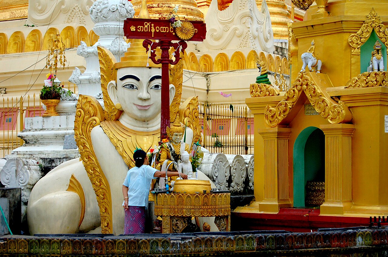 Nat figure (Burmese spirit-deity) — Planet guardian nat (gyo saung nat), Shwedagon Paya, Yangon, Myanmar