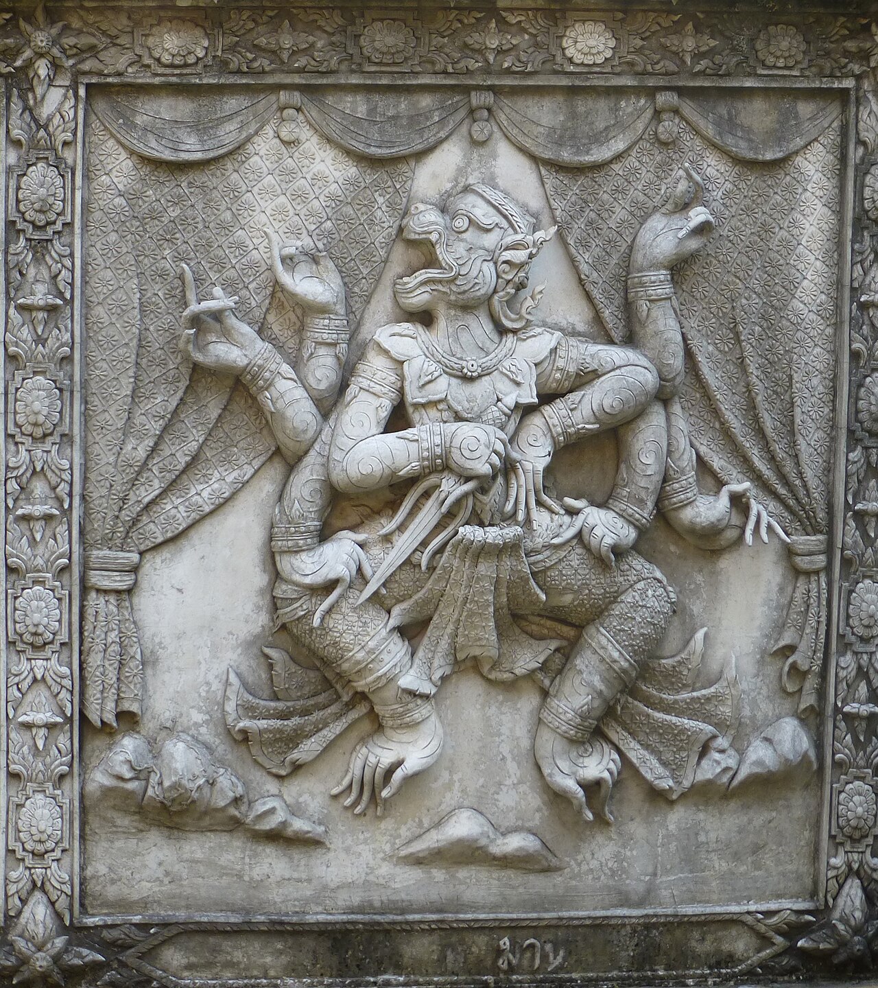 Hanuman figure — 036 Hanuman, at Wat Phananchoeng, Ayutthaya