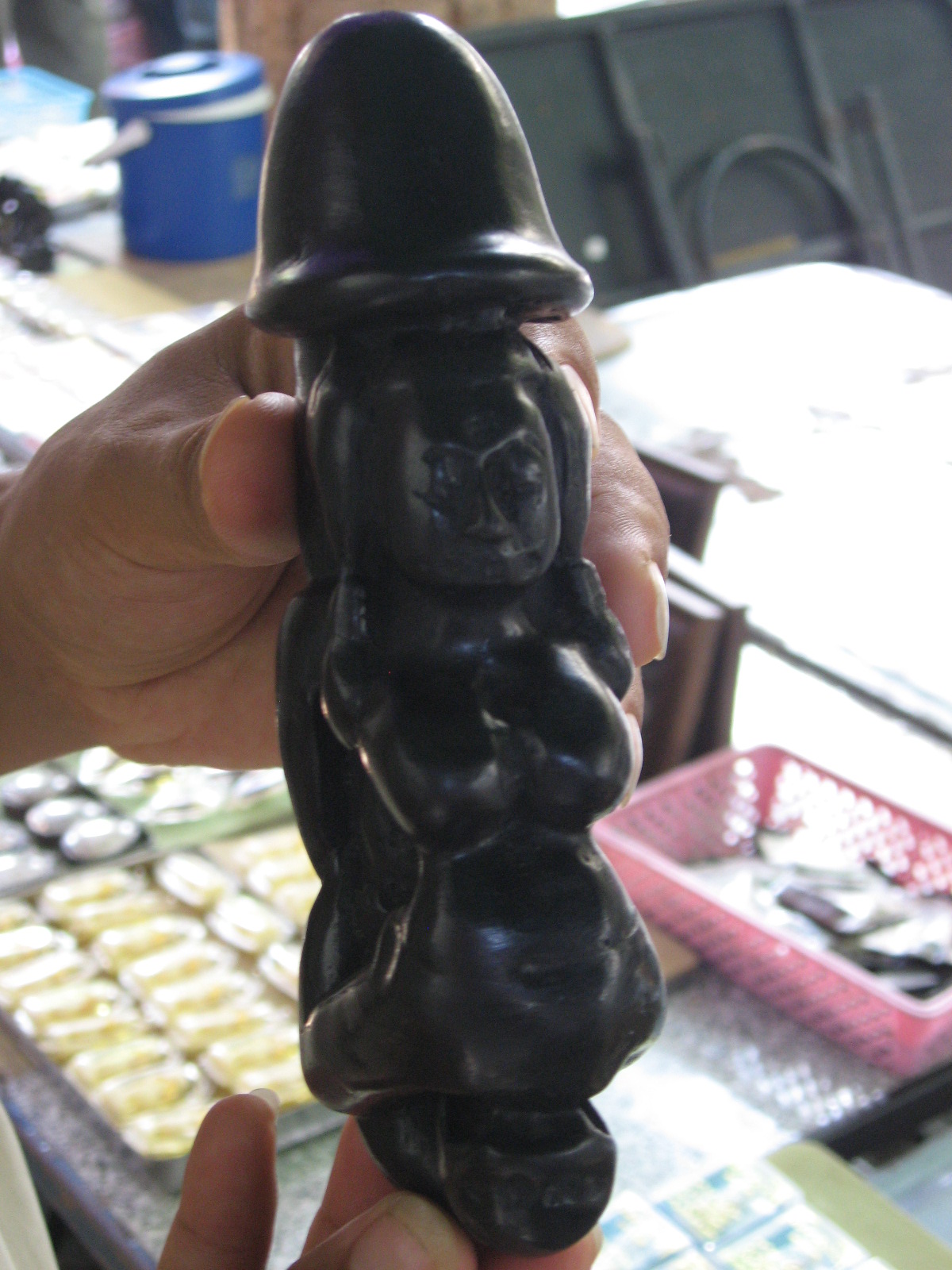 Palad khik (phallic waist charm) — Talisman_Market_Bangkok (18)