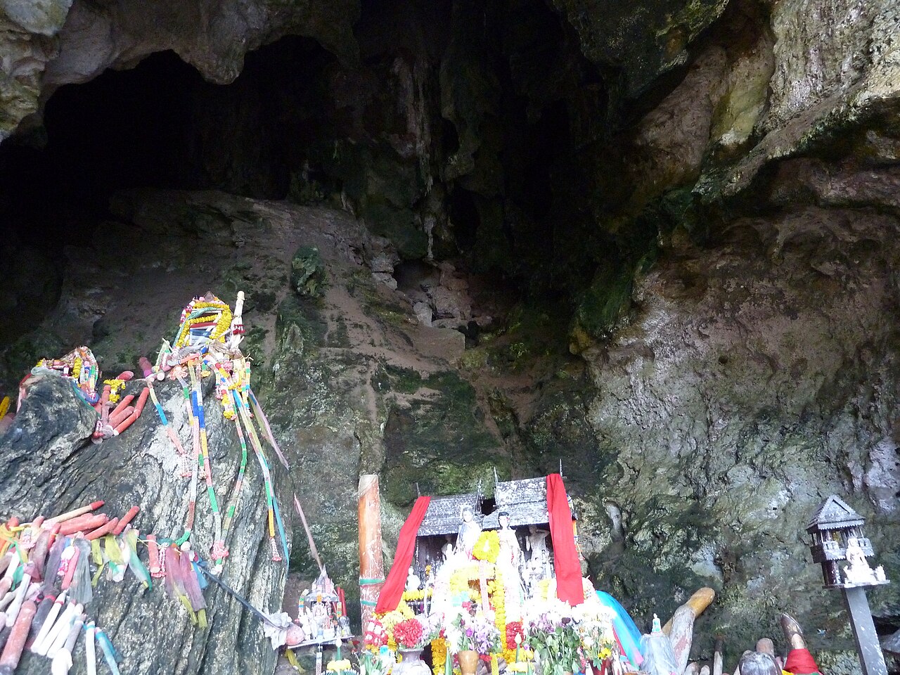 Palad khik (phallic waist charm) — Phra Nang cave, Phra Nang beach, Rai Leh (Railay) Pennisula, Krabi, Thailand